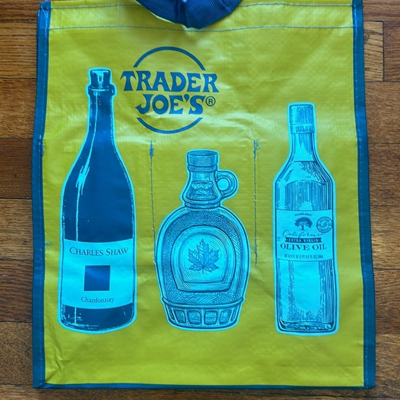 Trader Joes 6 Bottle Beverage Tote Wine Carrier - Picture 2 of 4